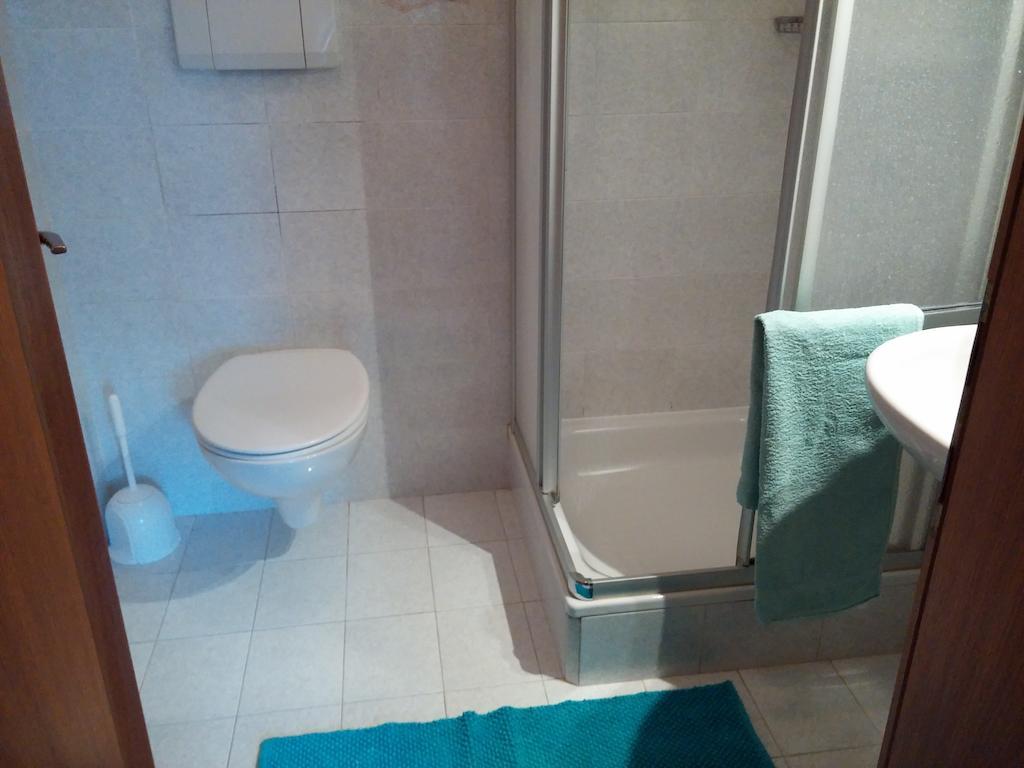 Ferienwohnung Winklerhof Lana Zimmer foto